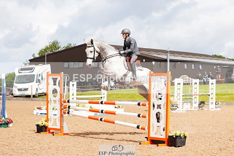 240526A-104602-07632 - Cls 26 Chard Equ 1.05m and 1.10m Grand Prix