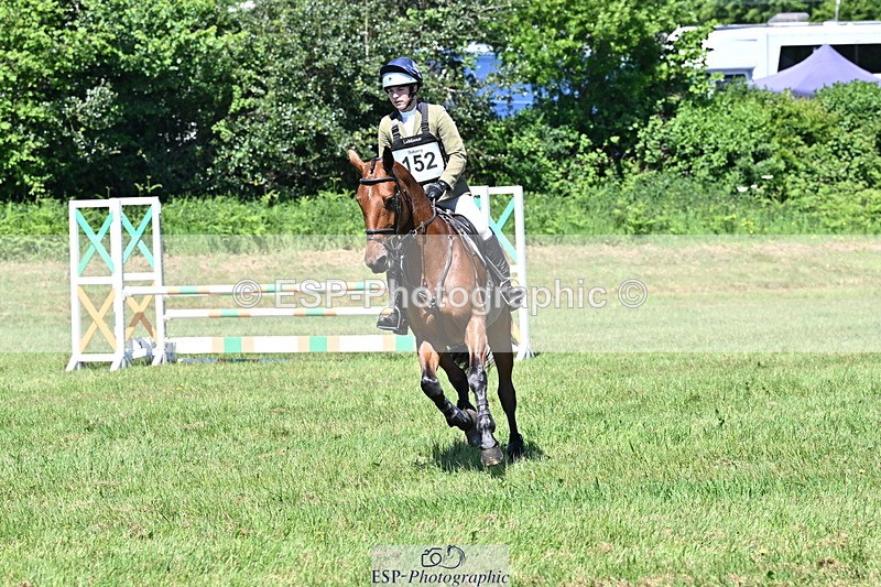 250522B-113651-01769 - 152-BILLY.EVERYTHING-Isabelle.Cook