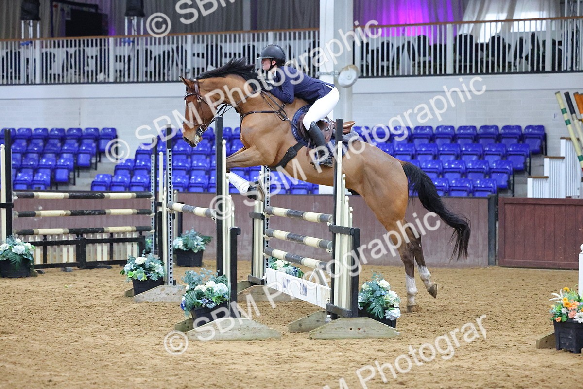 1I0A4788 - Class 9 - Senior Newcomers/ 1.10m Open
