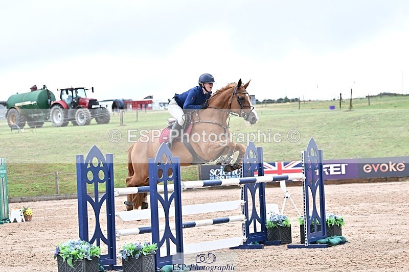 250731-105220-00459 - Cls 02 Snr Fox 1st Rnd