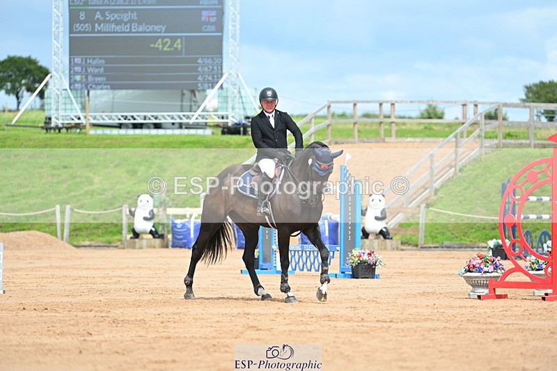 230721A-152937-07261 - Cls 10, 2 Star Big 1.45m Start to break