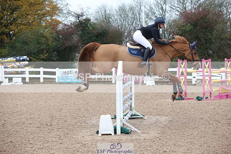 231112A-135533-04730 - Cls 20 Newcomers & 1.10m Open