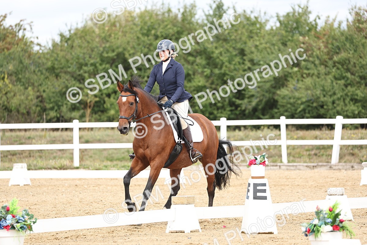 SBM_002570 - Class 7 - Novice 2 Warm Up