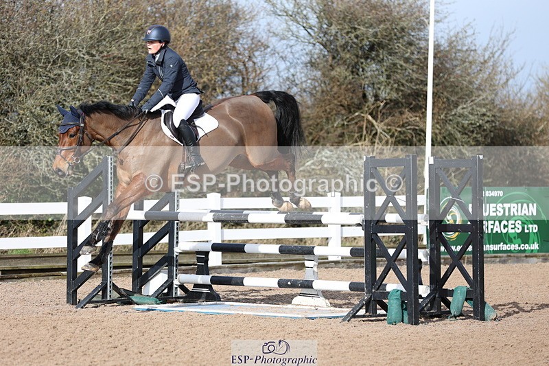 240223A-113017-00880 - Cls 4 Snr 1.05m Open