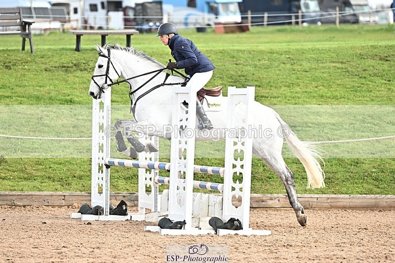 250416-095625-00155 - Cls 1 British Novice and 90cm