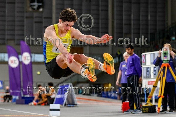 Age26SUN-918038 - Field Male