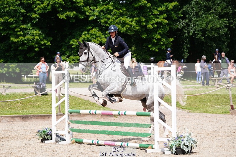 250613A-110906-01347 - Cls 10 British Novice and 90cm Open