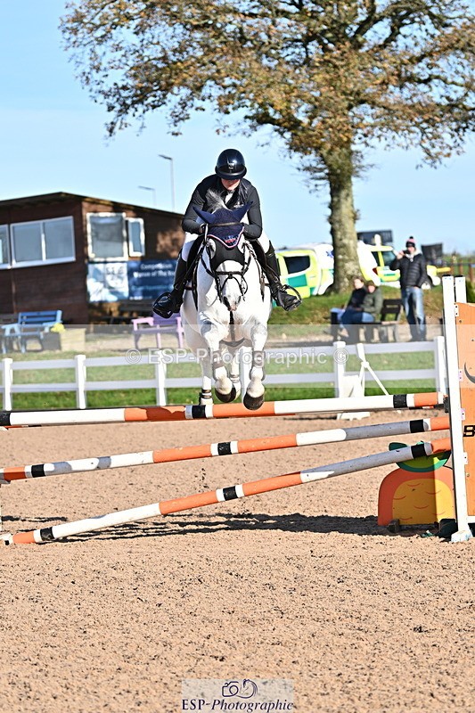 241113A-123110-00502 - Cls 04A&B Snr Newc & 1.10m Open