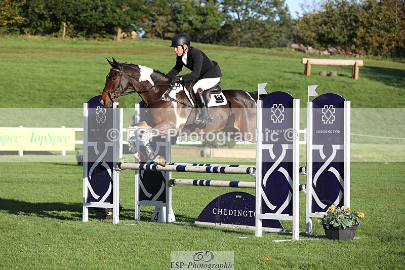 231022-093417-23958 - 640-UP.TO.MISCHIEF-Will.van.Ufford-TrotUp+SJ