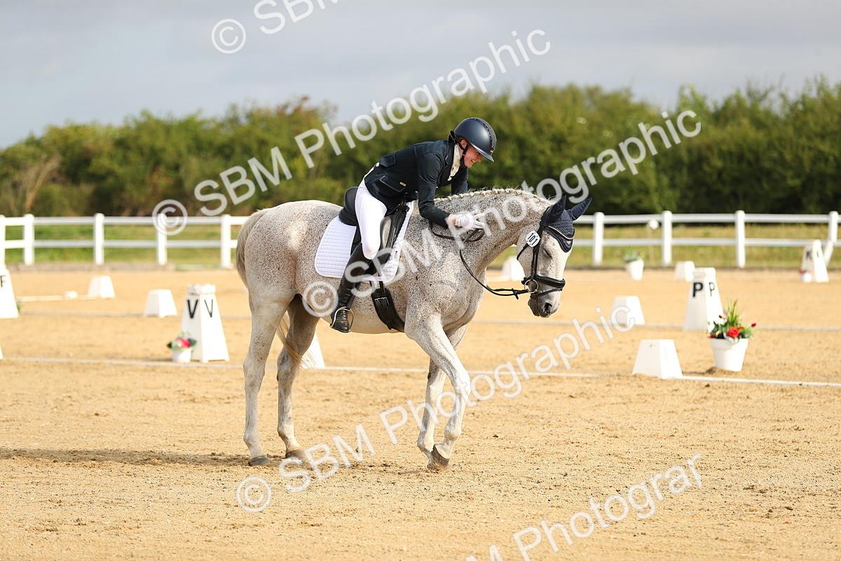 SBM_015096 - Class 13 - Novice 23 - 8,30-9.33