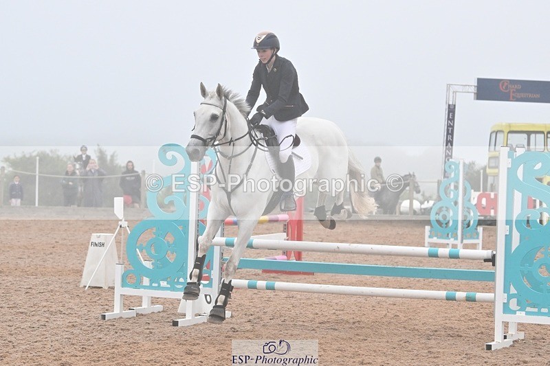 240813-194915-01039 - Classes 7 A&B 90cm