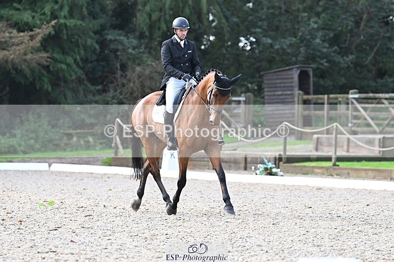 231019-110436-01724 - 036-DIAMANT.CRYSTAL.BLUE-Adam.Trew-DR