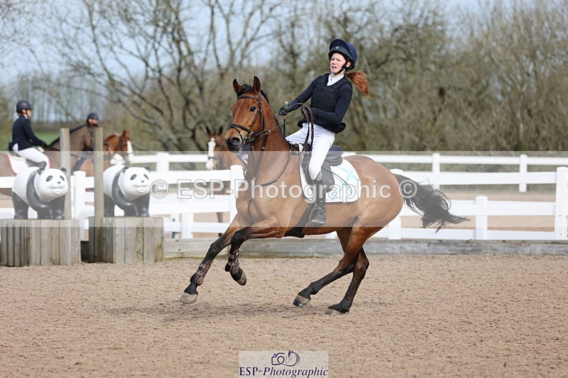 240406A-104210-02822 - Cls 20 British Novice and 90cm Open