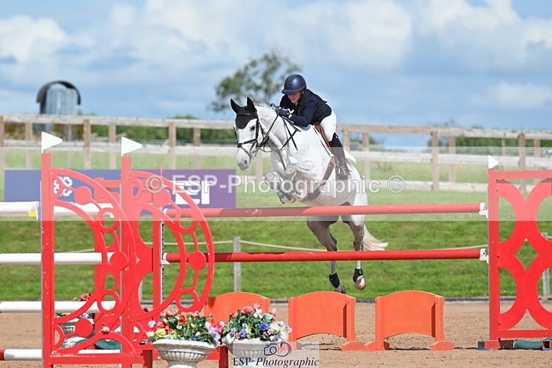 230721A-160928-07639 - Cls 10, 2 Star Big 1.45m Start to break