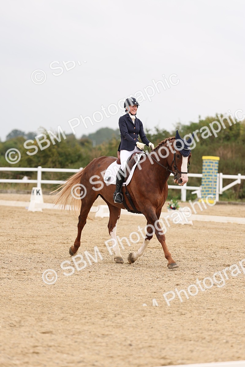 SBM_01652 - Class 9 - Novice 27 Champs