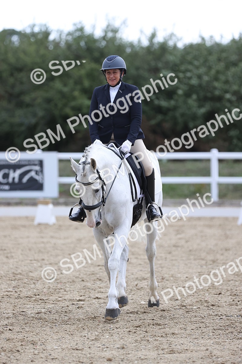 SBM_004210 - Class 9 - Novice 3 Champs