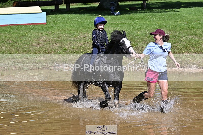 240728B-111625-01384 - Gemma's Group XC