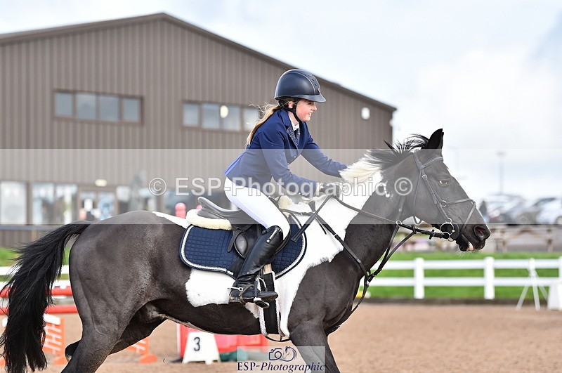 231029A-113906-03102 - Pony Newcomers & 1m Open