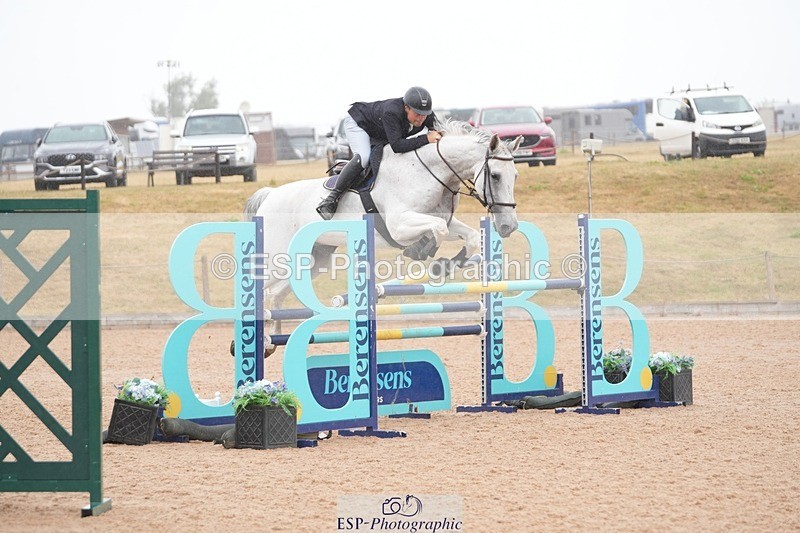 260730-124548-01982 - Cls 2 Foxhunter