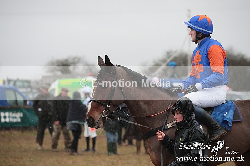 PtP 260125 1003 - Cocklebarrow Point-to-Point racing with the Heythrop Hunt 26/01/25