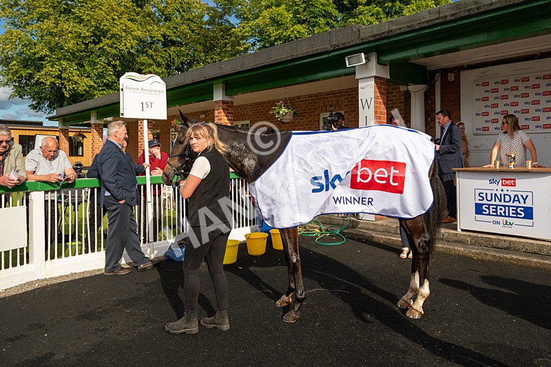 160624-Race 6-Letsbefrank-5672 - Race 6