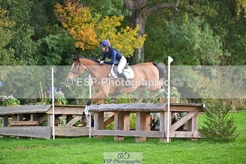 241025-132144-08825 - 148-Courtney.Romcke-ROMA.VICTOR