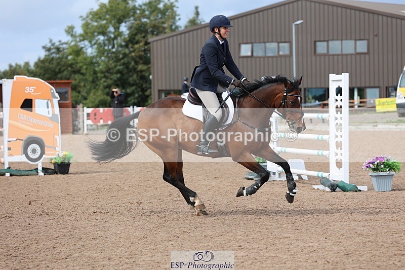 250911-141533-02364 - Cls 5 Chard Snr 90cm Speed Derby