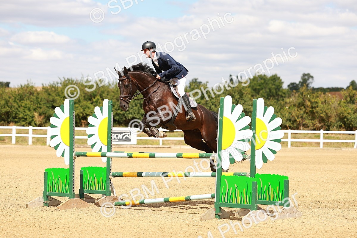 SBM_006569 - Class 4 - Senior British Newcomers - 1.10m