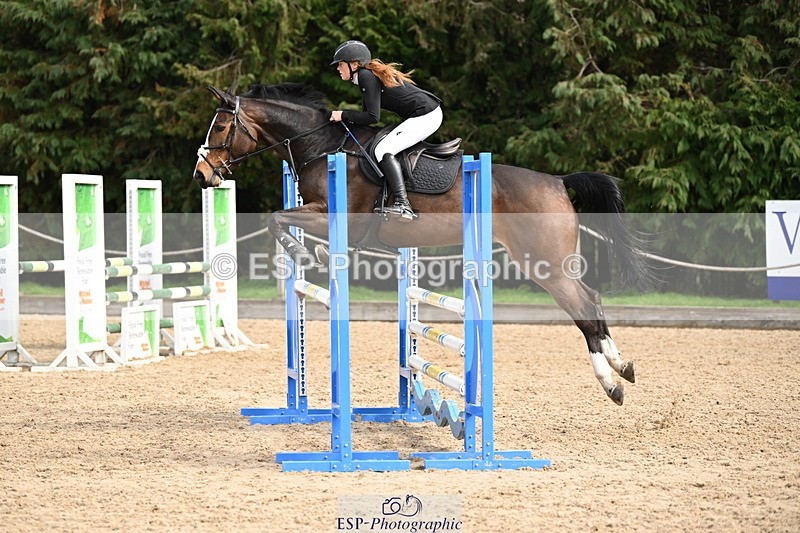 250322A-120809-02549 - Cls 19 Snr Disc & 1.00m Open