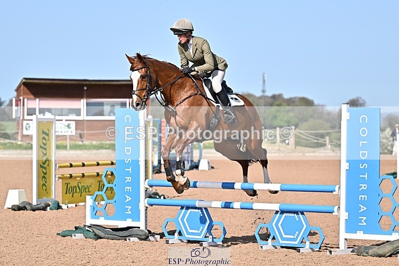 260408-103807-00200 - Cls 2 British Novice and 90cm