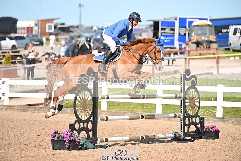 250510-162540-12152 - Cls 25 Snr Newcomers