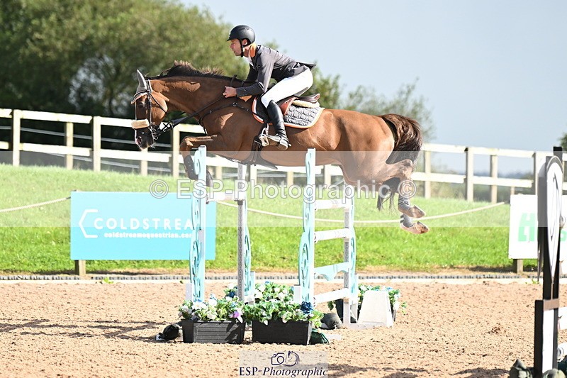 240912A-153931-02348 - Cls 6 National 1.40m Open