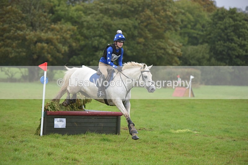 RAY_9843 - Class 2: 70cm: Corner