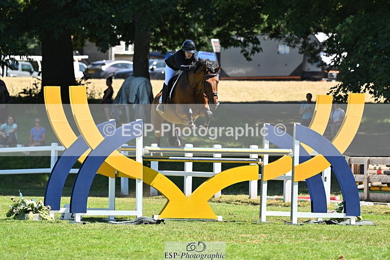 260704A-145906-15641 - Cls 33 Snr Fox Second Round