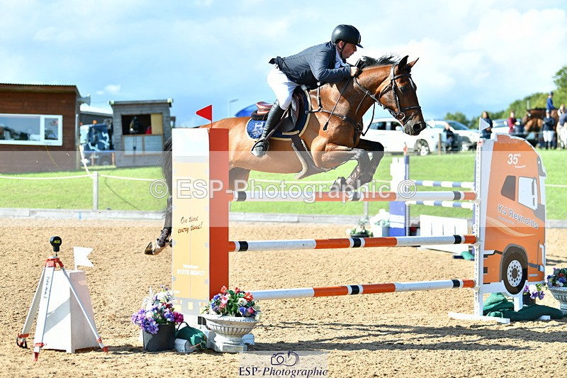 230723A-171234-13794 - Cls 8, 2 Star Medium 1.35m