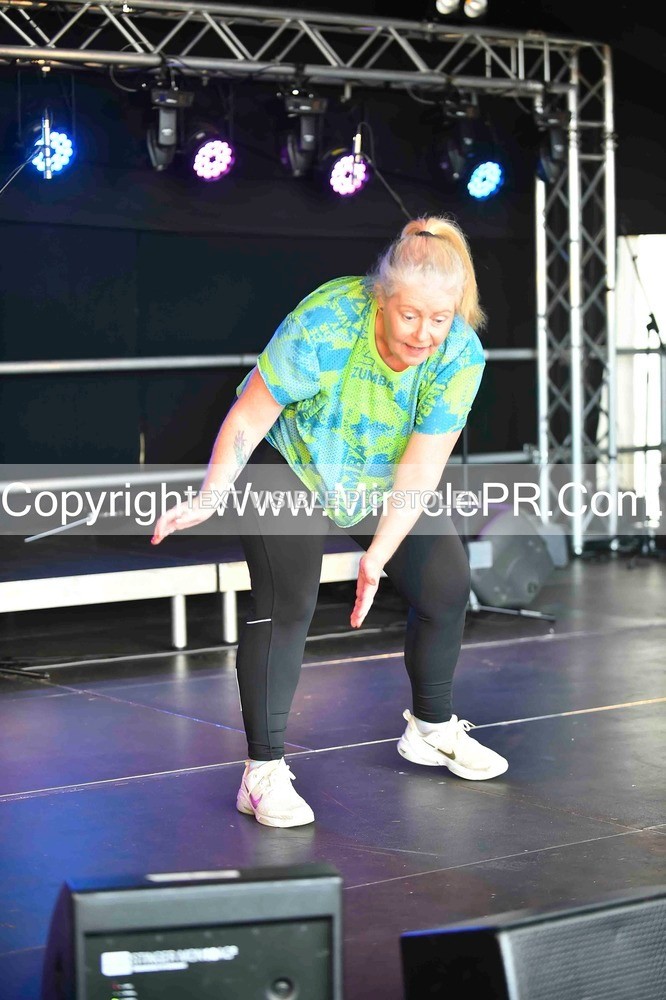 SH4_0130 - Zumba with Sara Ann.