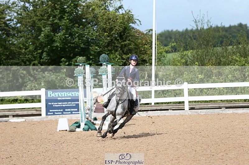 230716A-101718-02392 - Class 20 Pony Intro 70cm Open