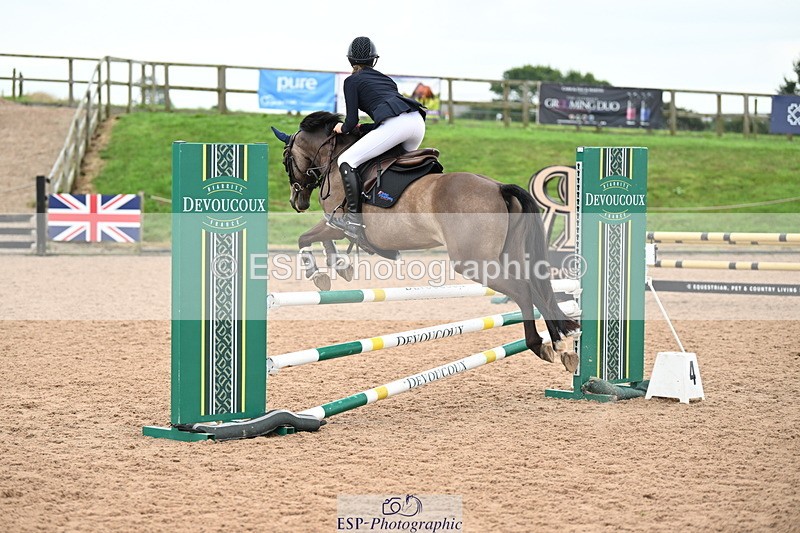 240907A-130022-01817 - Cls 3 Pony Medium Team 80cm & 90cm