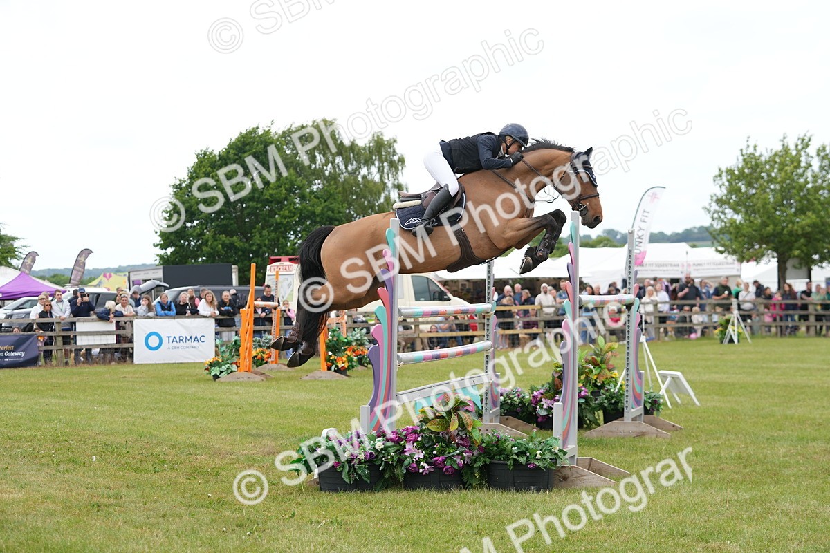 SBM_06389 - Class 202 - National 1.40m Open