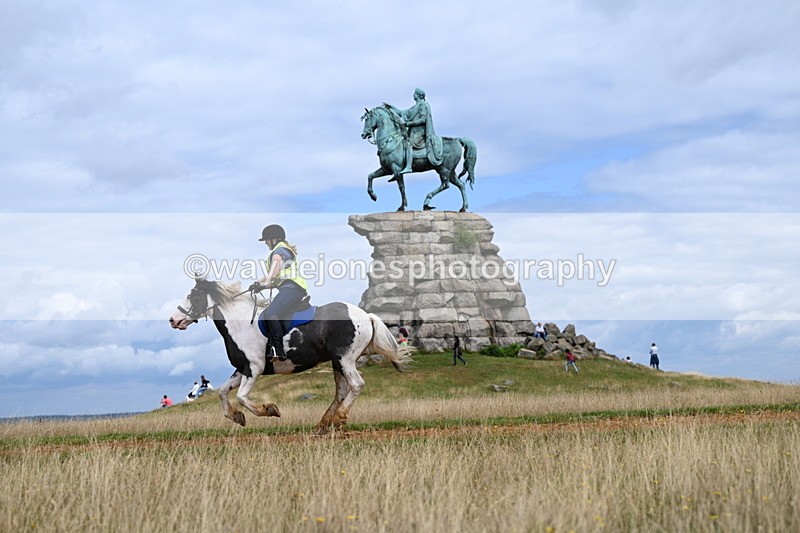 DSC_6899 - Time at Statue 12:45 to 13:15