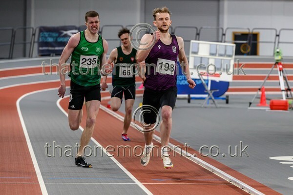 StudInd-913992 - Track Male Set One
