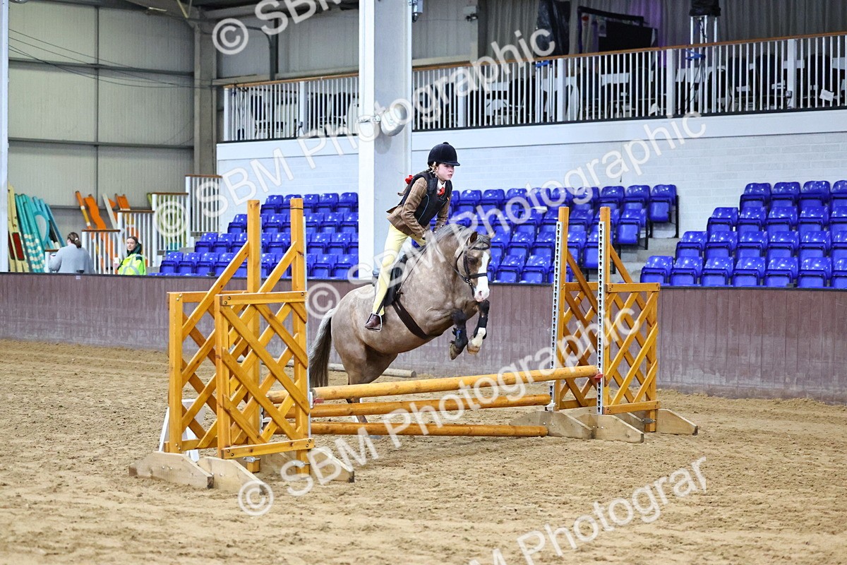 SBM_003054 - Class 35 - 60cm Training Stakes