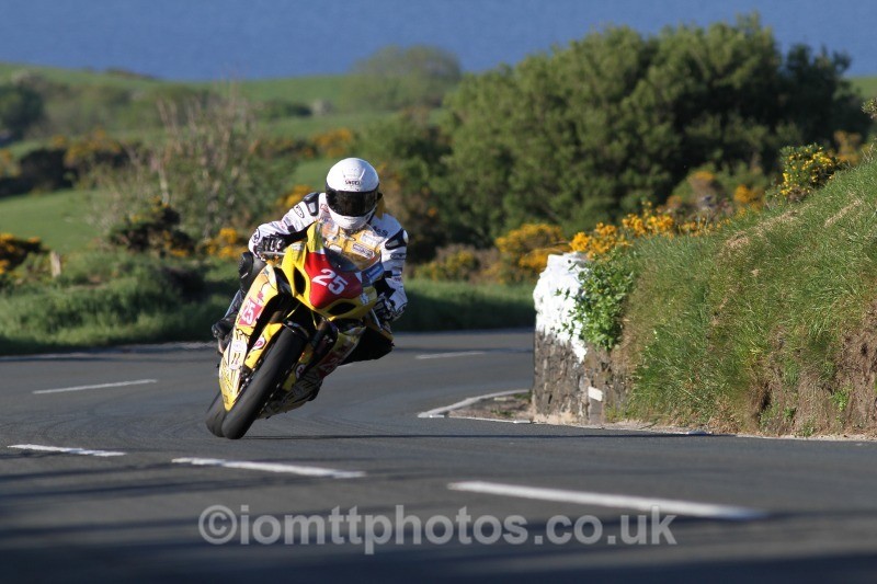 Ian Mackman Suzuki / InFront Motorcycles - Monday Practice Solos