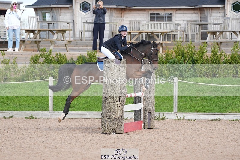 250921-115019-02559 - Cls 6 Pony Newcomers and 1m