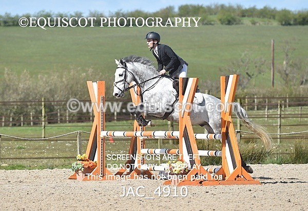 JAC_4910 - CLASS 13 SAT Senior BritiNovice/ 90cm Open
