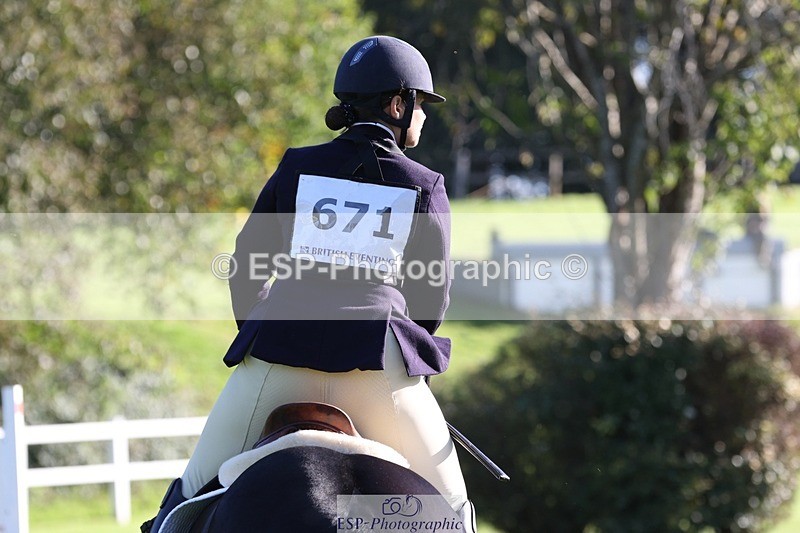 231022-103647-24632 - 671-KILCLOGHER.DAWSON-Lucy.Griffiths-TrotUp+SJ