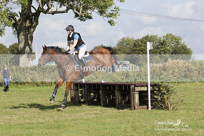  WWHT 171021 3264 - Intermediate (0.90m)  17/10/21