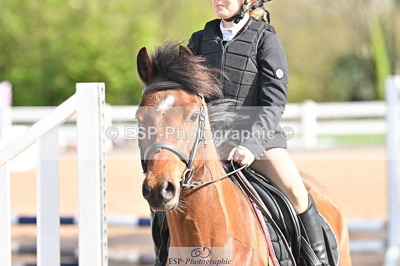 240504A-091813-00074 - Cls 11 Clear Round 50cm