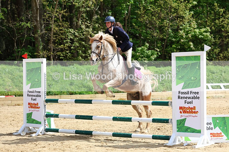 3E7A7946 - Class 10: 90 cm open