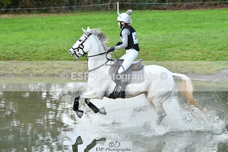 251025A-090849-15265 - D-302-Emma.Farrar